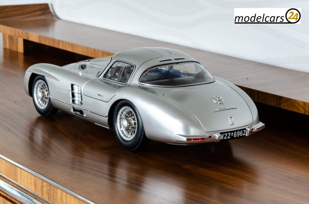 Mercedes-Benz 300 SLR Uhlenhaut Coupé